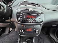 Fiat - 2011 - punto evo - 1.4-16v m-air dyn. - 76-rhz-6 - personenauto - 63400 km - afbeelding 13 van  26