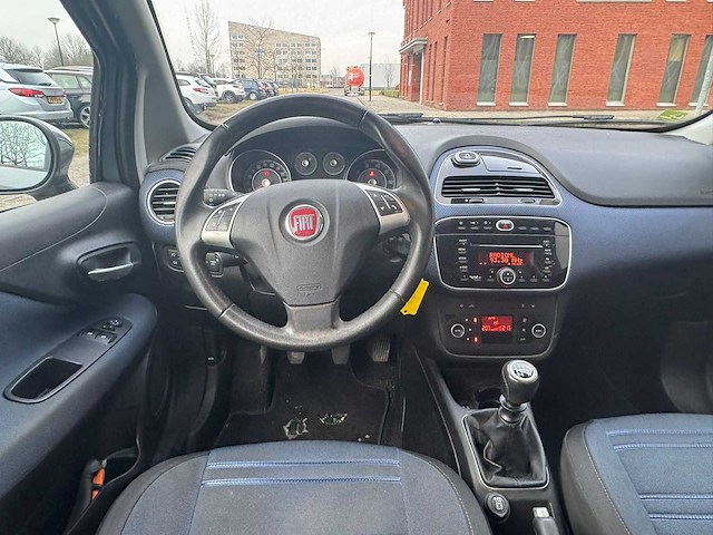 Fiat - 2011 - punto evo - 1.4 dynamic - 75-phv-4 - afbeelding 3 van  15