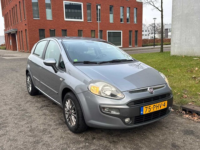 Fiat - 2011 - punto evo - 1.4 dynamic - 75-phv-4 - afbeelding 9 van  15