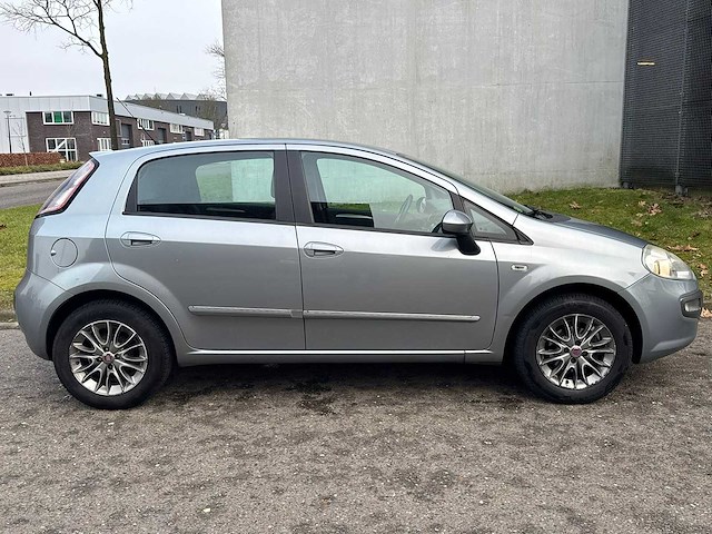 Fiat - 2011 - punto evo - 1.4 dynamic - 75-phv-4 - afbeelding 10 van  15