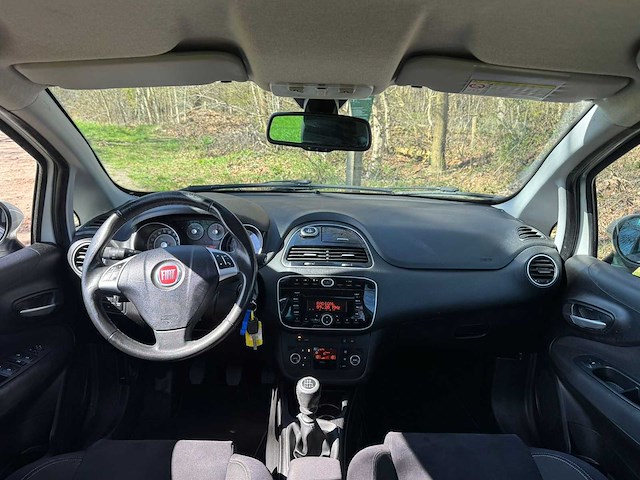 Fiat - 2013 - punto evo - 0.9 twinair lounge - 3-shn-60 - afbeelding 2 van  26