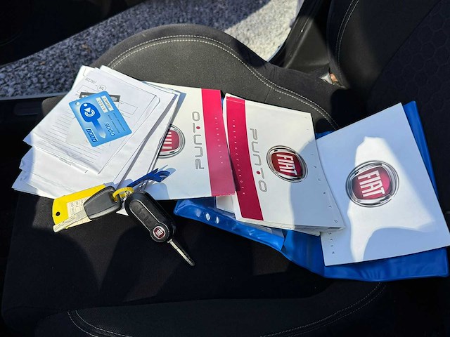 Fiat - 2013 - punto evo - 0.9 twinair lounge - 3-shn-60 - afbeelding 18 van  26