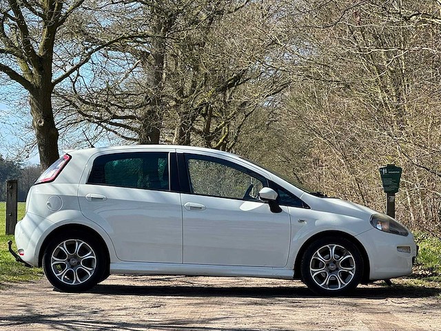 Fiat - 2013 - punto evo - 0.9 twinair lounge - 3-shn-60 - afbeelding 24 van  26