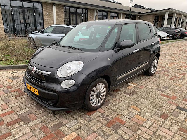 Fiat - 2014 - 500 l - 0.9 twinair easy eco - 9-txr-26 - afbeelding 1 van  13