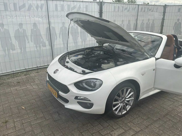 Fiat - 2018 - 124 spider - 1.4 m-air t lusso - personenauto - afbeelding 22 van  32