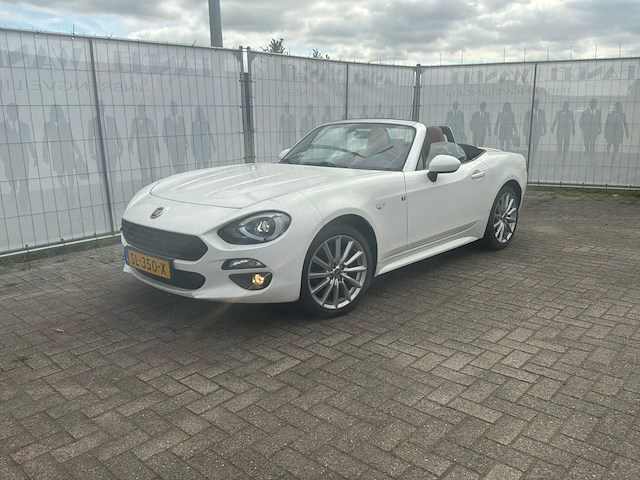 Fiat - 2018 - 124 spider - 1.4 m-air t lusso - personenauto - afbeelding 28 van  32