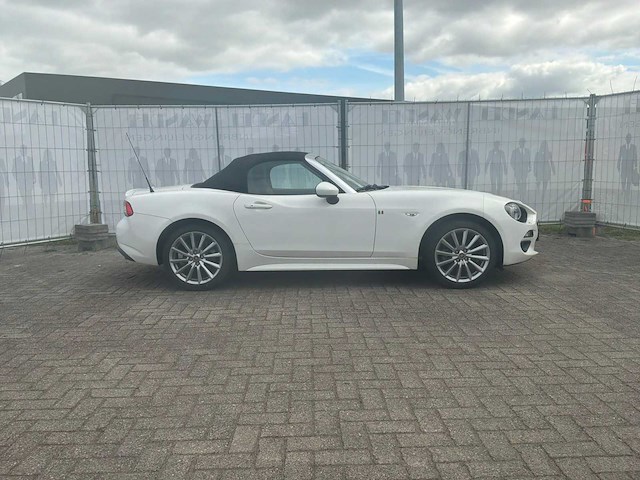 Fiat - 2018 - 124 spider - 1.4 m-air t lusso - personenauto - afbeelding 29 van  32