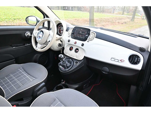 Fiat - 2019 - 500 - 1.2 lounge - personenauto - afbeelding 15 van  16