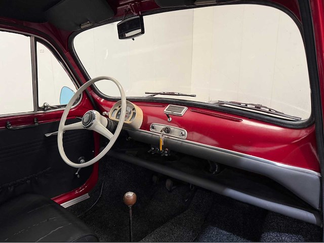 Fiat - 600 l - oldtimer - 1972 - afbeelding 3 van  13