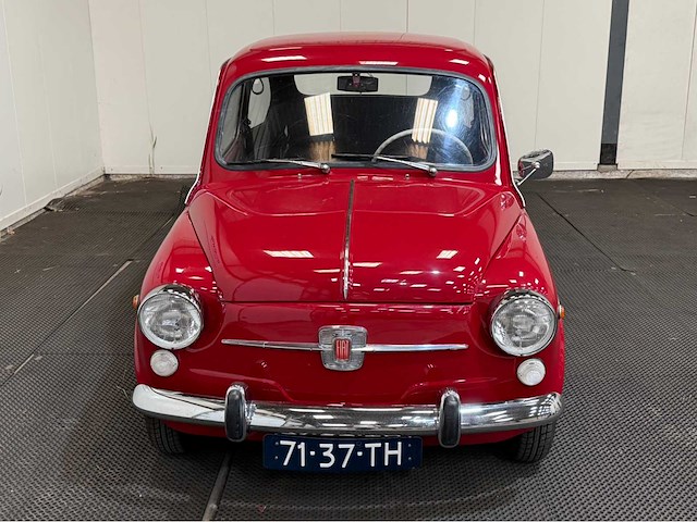 Fiat - 600 l - oldtimer - 1972 - afbeelding 12 van  13