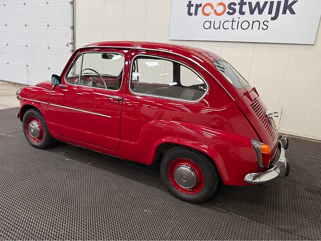 Fiat - 600 l - oldtimer - 1972 - afbeelding 24 van  29