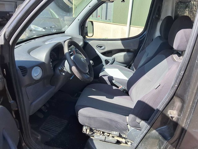 Fiat - doblo - bedrijfswagen - afbeelding 4 van  17