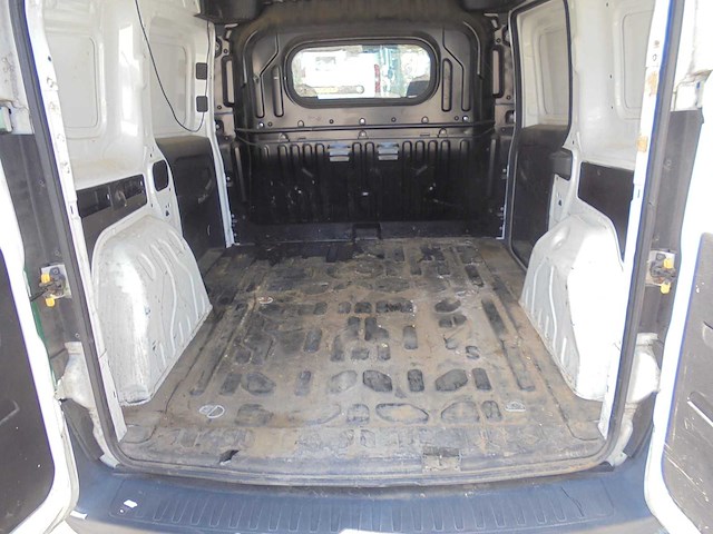 Fiat - doblò cargo - 1.3 m-jet actual - 4-vns-09 - afbeelding 10 van  13