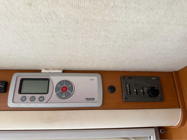 Fiat - ducato - 3.0 - niesmann-bischoff - arto 74l - tandemasser - camper - 2010 - afbeelding 15 van  37