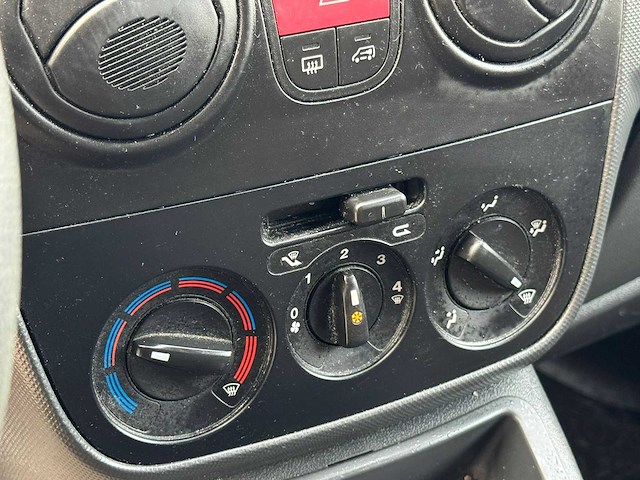 Fiat - fiorino - 1.4 basis - benzine - v-060-hf - 2009 - afbeelding 5 van  13