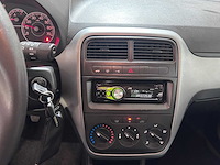 Fiat - grande punto - 1.2 actual - 19-ljr-3 - afbeelding 5 van  18