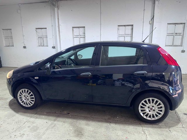 Fiat - grande punto - 1.2 actual - 19-ljr-3 - afbeelding 11 van  18