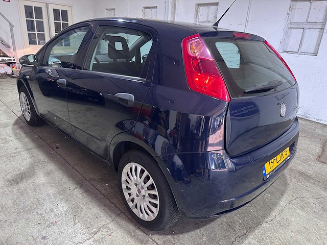 Fiat - grande punto - 1.2 actual - 19-ljr-3 - afbeelding 12 van  18