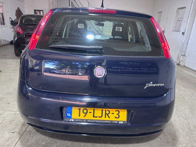 Fiat - grande punto - 1.2 actual - 19-ljr-3 - afbeelding 13 van  18