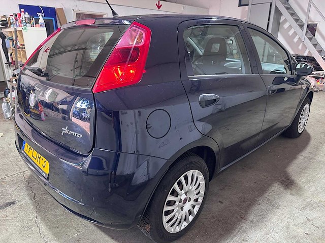 Fiat - grande punto - 1.2 actual - 19-ljr-3 - afbeelding 14 van  18