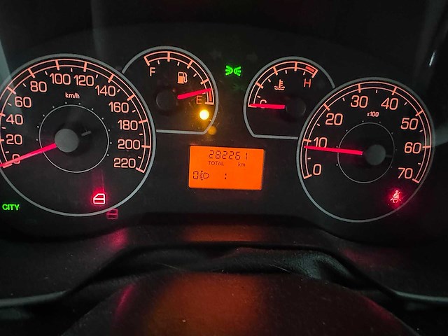 Fiat - grande punto - 1.3 m-jet actual - 93-pdr-8 - afbeelding 2 van  18