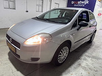 Fiat - grande punto - 1.3 m-jet actual - 93-pdr-8 - afbeelding 1 van  18