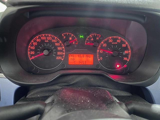 Fiat - grande punto - 1.4 active - gr-523-v - afbeelding 3 van  20