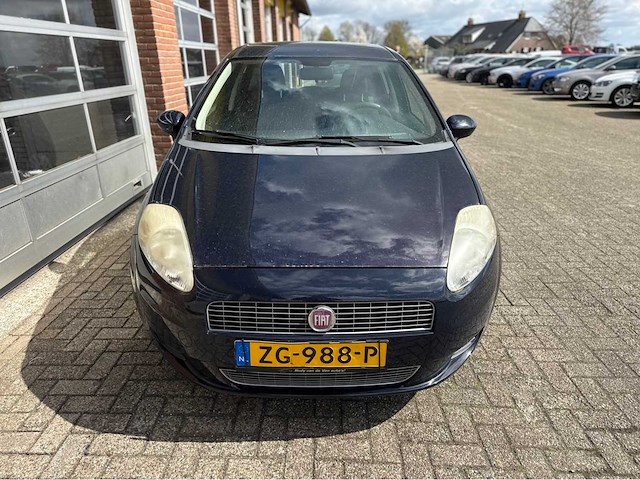 Fiat - grande punto - 1.4 active personenauto - 2009 - afbeelding 9 van  11