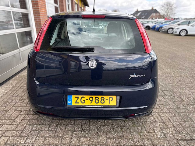 Fiat - grande punto - 1.4 active personenauto - 2009 - afbeelding 11 van  11