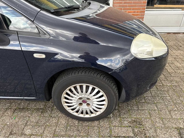 Fiat - grande punto - 1.4 active personenauto - 2009 - afbeelding 7 van  22