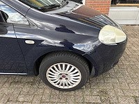 Fiat - grande punto - 1.4 active personenauto - 2009 - afbeelding 7 van  22