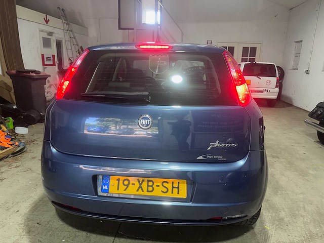 Fiat - grande punto - 1.4 dynamic 62.445km - 19-xb-sh- 2007 - afbeelding 16 van  16
