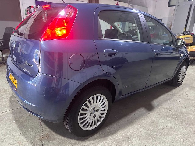 Fiat - grande punto - 1.4 dynamic 62.445km - 19-xb-sh- 2007 - afbeelding 7 van  16