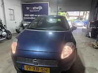 Fiat - grande punto - 1.4 dynamic 62.445km - 19-xb-sh- 2007 - afbeelding 13 van  16