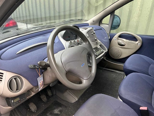 Fiat - multipla - 1.9 jtd elx - car - 2000 - afbeelding 13 van  13