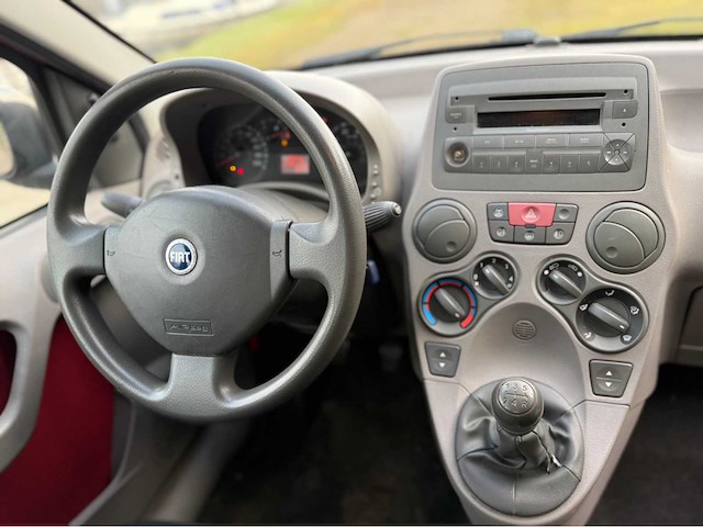 Fiat - panda - 4x4 - personenauto - 2005 - afbeelding 5 van  25