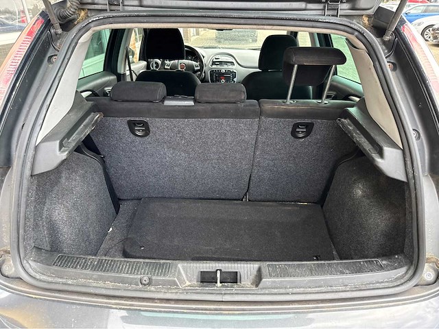 Fiat - punto - evo 1.3 m-jet lounge - personenauto -2015 - afbeelding 4 van  13