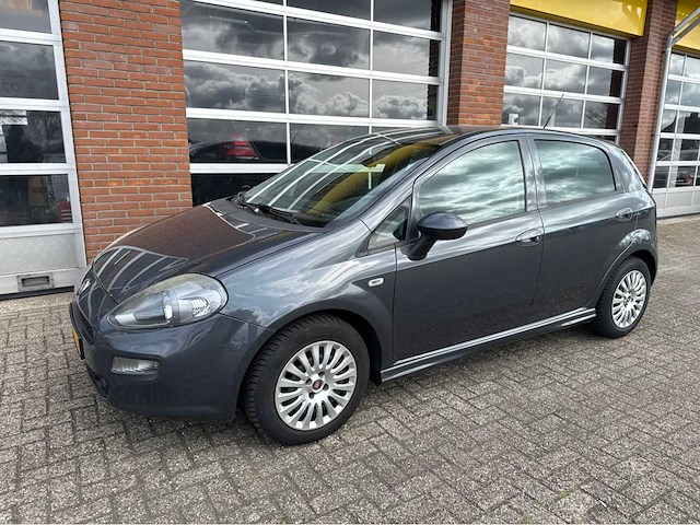 Fiat - punto - evo 1.3 m-jet lounge - personenauto -2015 - afbeelding 7 van  13