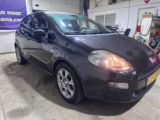 Fiat - punto evo - 0.9 twinair easy - 22-xdr-2 - afbeelding 15 van  18