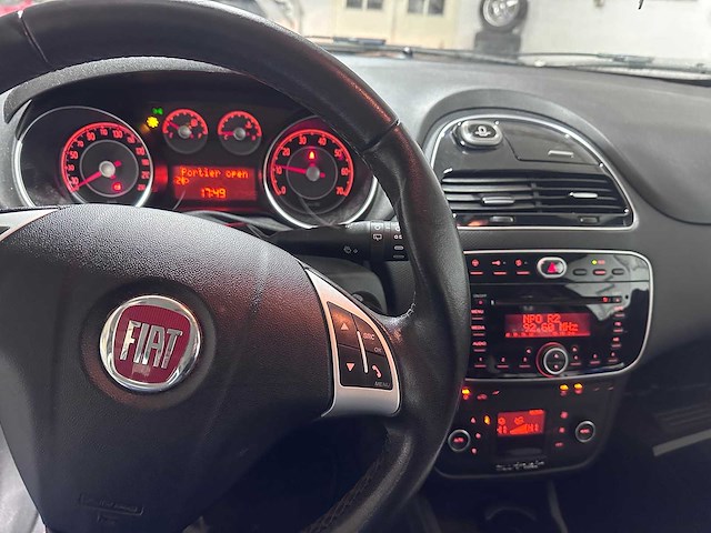 Fiat - punto evo - 0.9 twinair easy - 22-xdr-2 - afbeelding 18 van  18