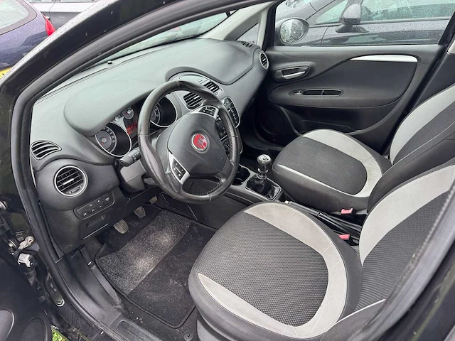 Fiat - punto evo - 0.9 twinair lounge - 22-xvt- 2012v iaw - afbeelding 3 van  5
