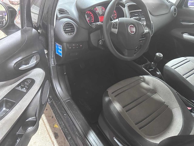 Fiat - punto evo - 1.3 m-jet dynamic - 57-rxp-2- 2011 - afbeelding 14 van  16