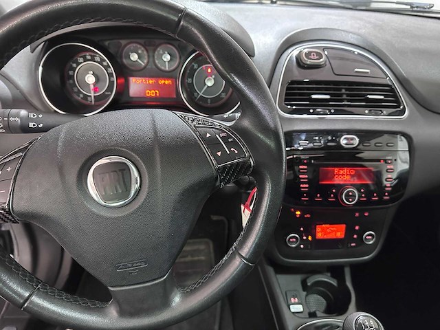 Fiat - punto evo - 1.3 m-jet lounge - 20-thj-5- 2012 - afbeelding 15 van  16