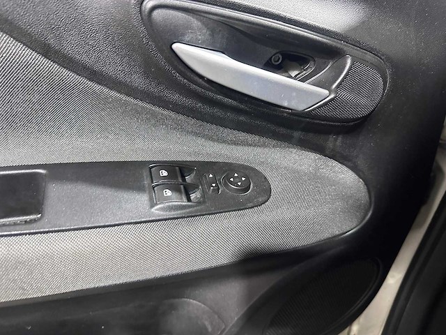 Fiat - punto evo - 1.3 m-jet racing - 07-shn-4 - afbeelding 4 van  19