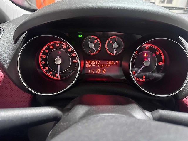 Fiat - punto evo - 1.3 m-jet racing - 07-shn-4 - afbeelding 3 van  19