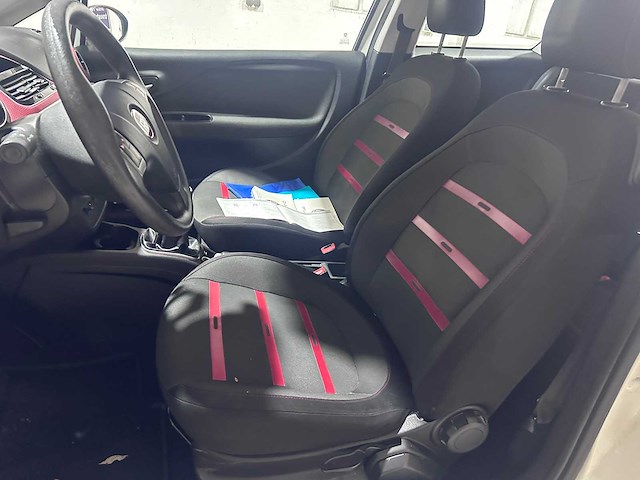 Fiat - punto evo - 1.3 m-jet racing - 07-shn-4 - afbeelding 6 van  19