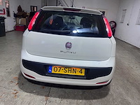 Fiat - punto evo - 1.3 m-jet racing - 07-shn-4 - afbeelding 14 van  19