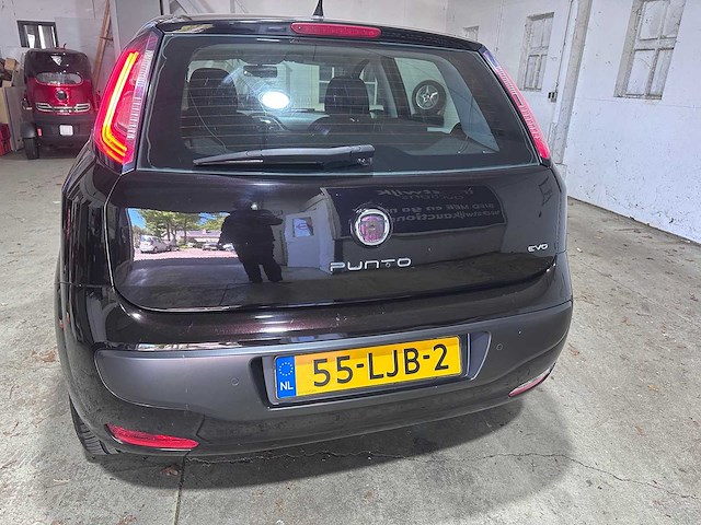 Fiat - punto evo - 1.4-16v m-air emot. - 55-ljb-2- 2010 - afbeelding 12 van  18