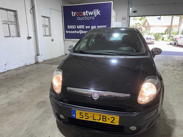 Fiat - punto evo - 1.4-16v m-air emot. - 55-ljb-2- 2010 - afbeelding 15 van  18
