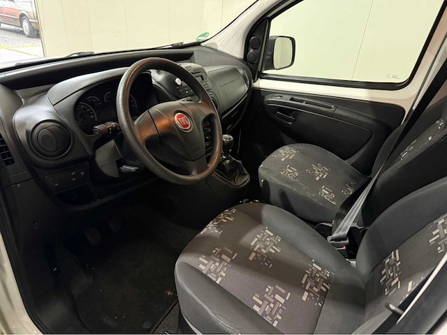 Fiat - qubo - cng - personenauto - 2012 - afbeelding 7 van  25